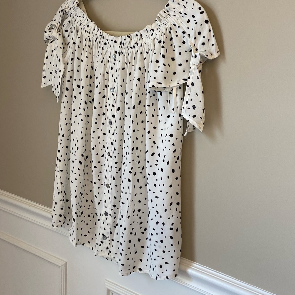 NWT She + Sky Black and White Off-Shoulder Blouse - Festival Wear Small - Large - Picture 3 of 11